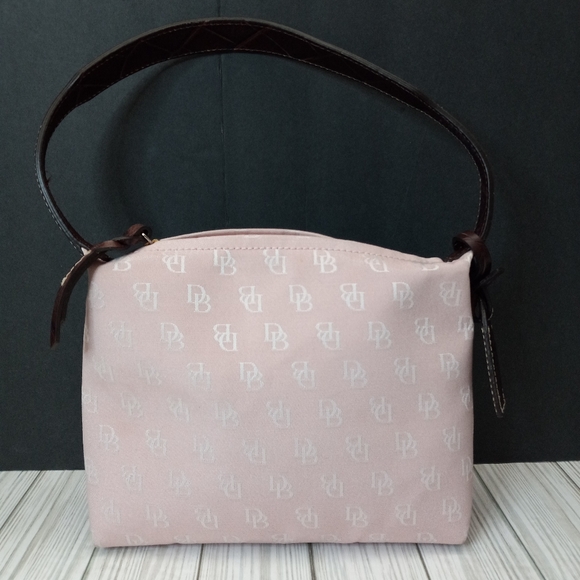 Vintage Dooney & Bourke Monogram Y2K Shoulder Bag J5956064 - Picture 1 of 16